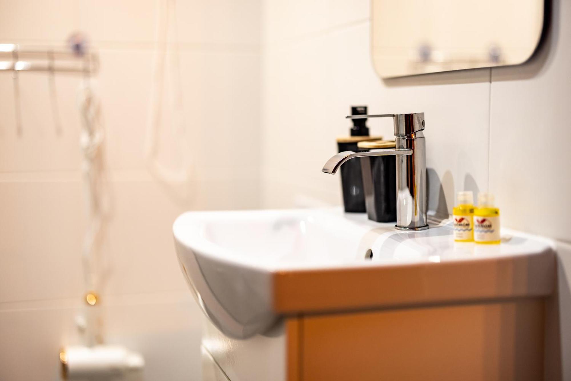 Agamim Hotel Mikołajki Kültér fotó
